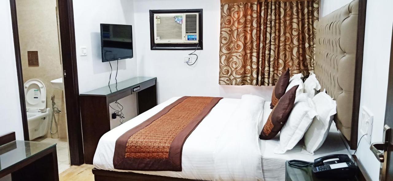 Hotel Kabeer New Delhi @ New Delhi Railway Station מראה חיצוני תמונה