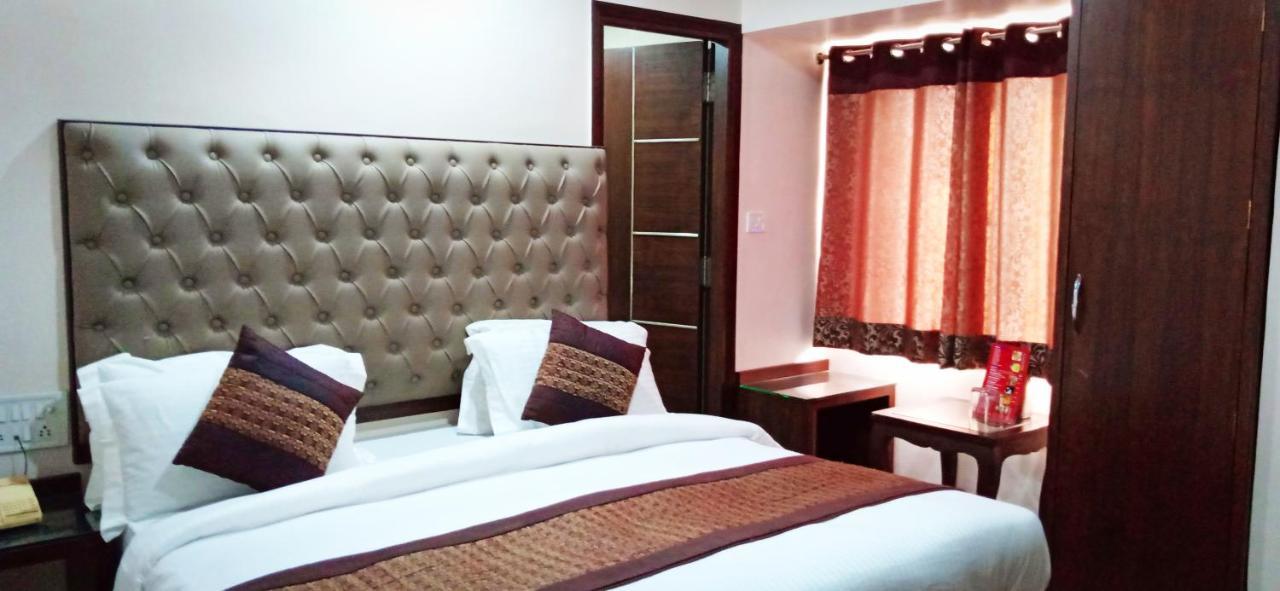 Hotel Kabeer New Delhi @ New Delhi Railway Station מראה חיצוני תמונה