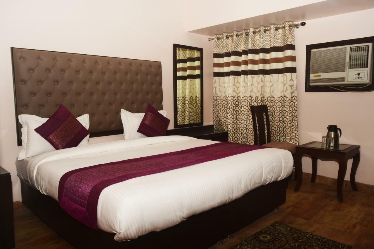 Hotel Kabeer New Delhi @ New Delhi Railway Station מראה חיצוני תמונה