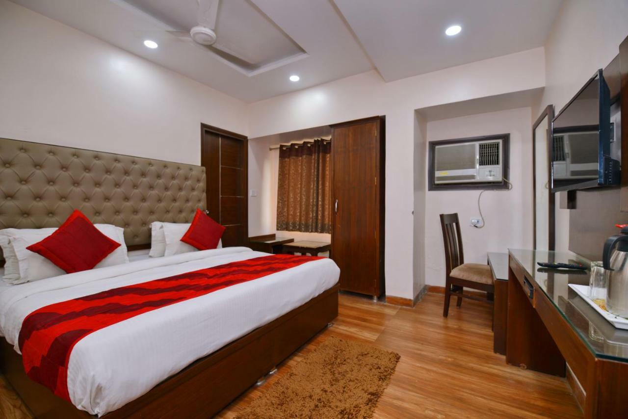 Hotel Kabeer New Delhi @ New Delhi Railway Station מראה חיצוני תמונה