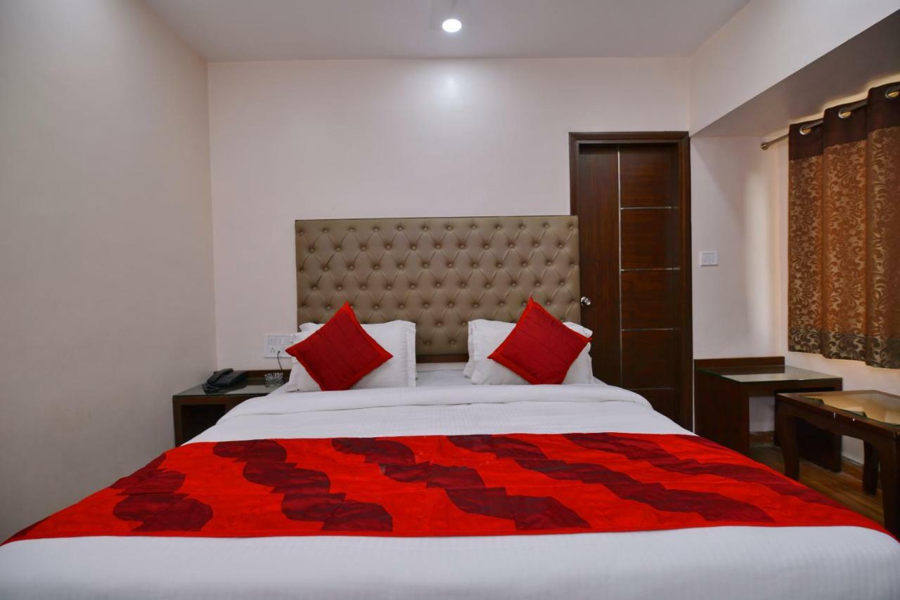 Hotel Kabeer New Delhi @ New Delhi Railway Station מראה חיצוני תמונה