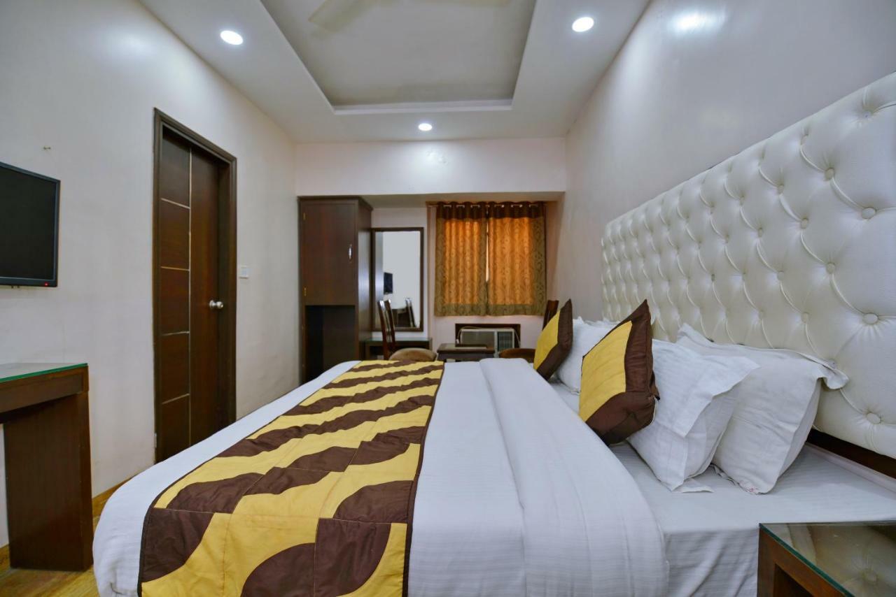 Hotel Kabeer New Delhi @ New Delhi Railway Station מראה חיצוני תמונה