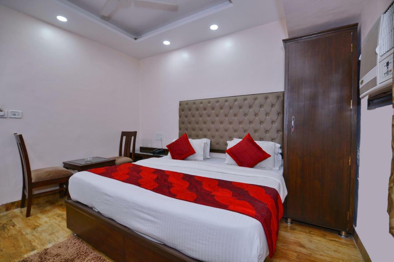 Hotel Kabeer New Delhi @ New Delhi Railway Station מראה חיצוני תמונה