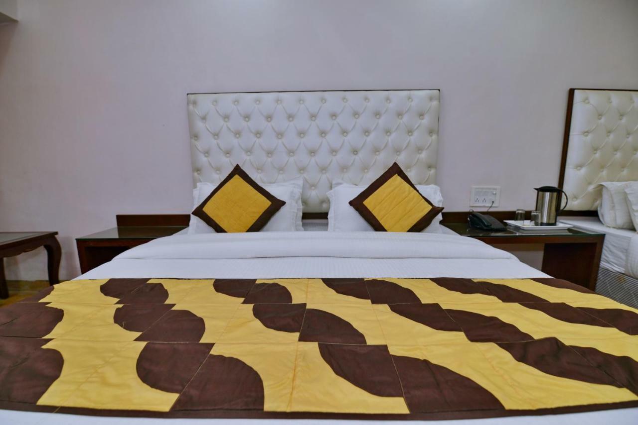 Hotel Kabeer New Delhi @ New Delhi Railway Station מראה חיצוני תמונה