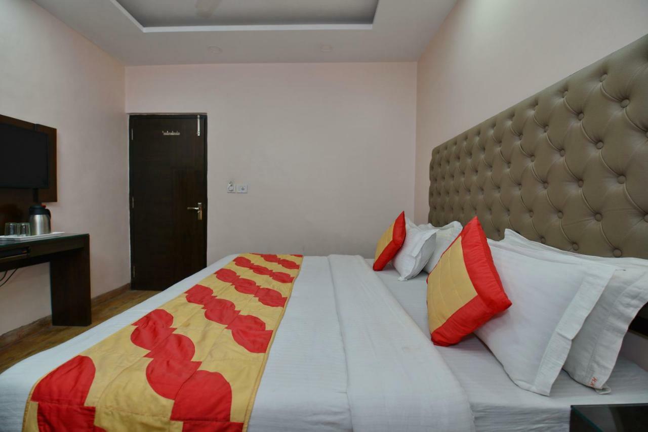 Hotel Kabeer New Delhi @ New Delhi Railway Station מראה חיצוני תמונה